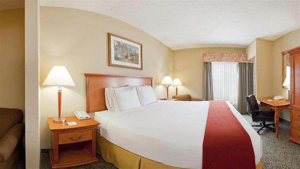 Holiday Inn Express Hotel & Suites Lawton-Fort Sill, An Ihg Hotel Экстерьер фото