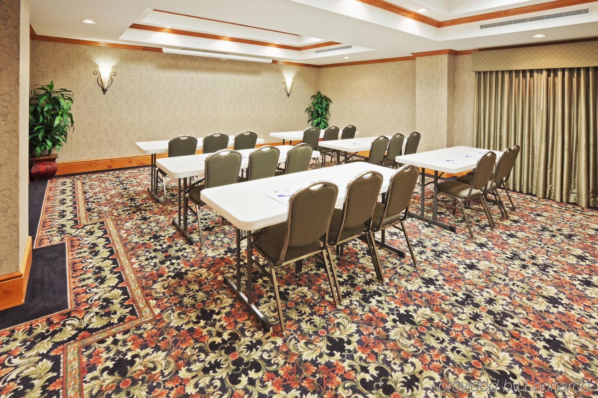 Holiday Inn Express Hotel & Suites Lawton-Fort Sill By Ihg Экстерьер фото